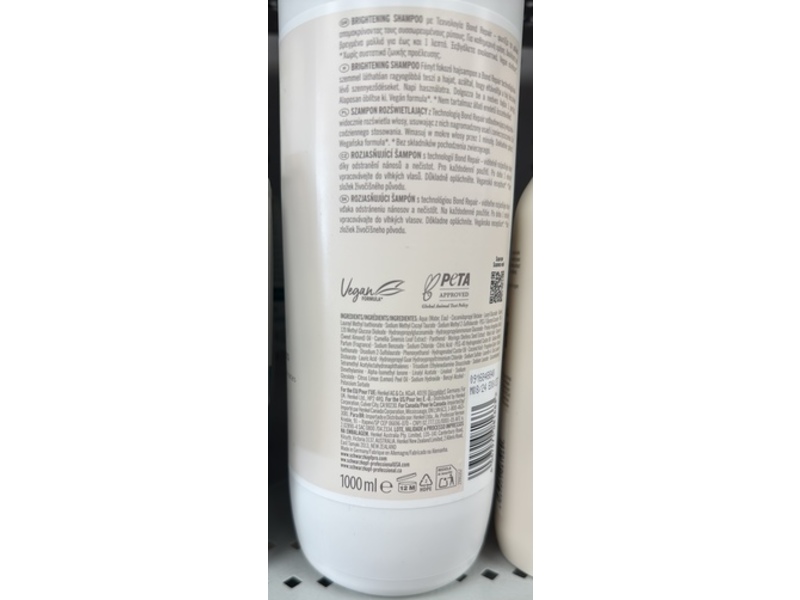Schwarzkopf Professional Blonde Me Brightening Shampoo, 33.8 fl oz/1000 mL