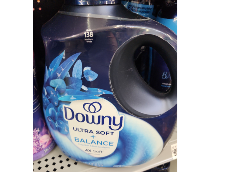 Downy Ultra Soft + Balance Fabric Softener, Crisp Rain & Blue Eucalyptus, 138 Loads, 93 fl oz/2.76 L