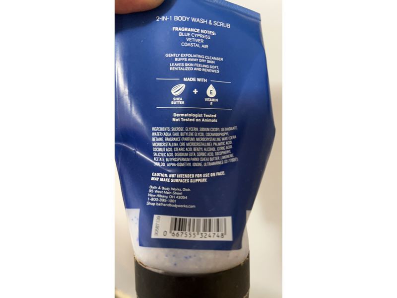 Bath & Body Works Men's Collection 2-In-1 Body Wash & Scrub, 6.2 oz/175 g
