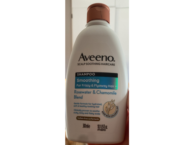 Aveeno Scalp Soothing Haircare Shampoo, Rosewater & Chamomile Blend 10.1 fl oz/300 mL