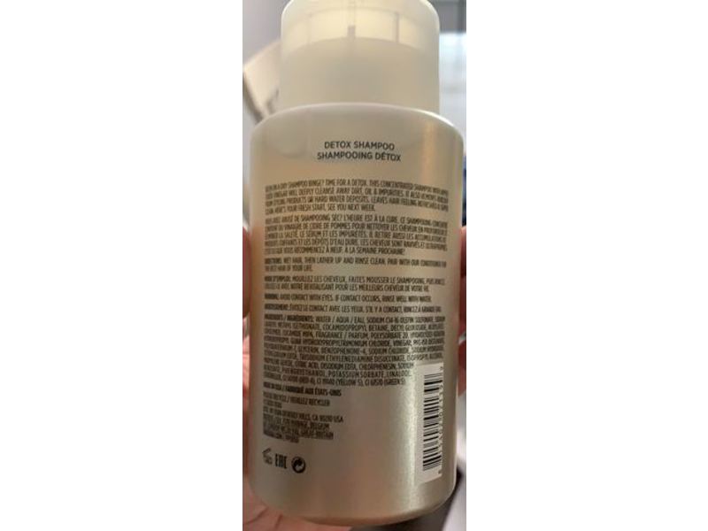 Ouai Detox Shampoo, 10 fl oz / 300 ml