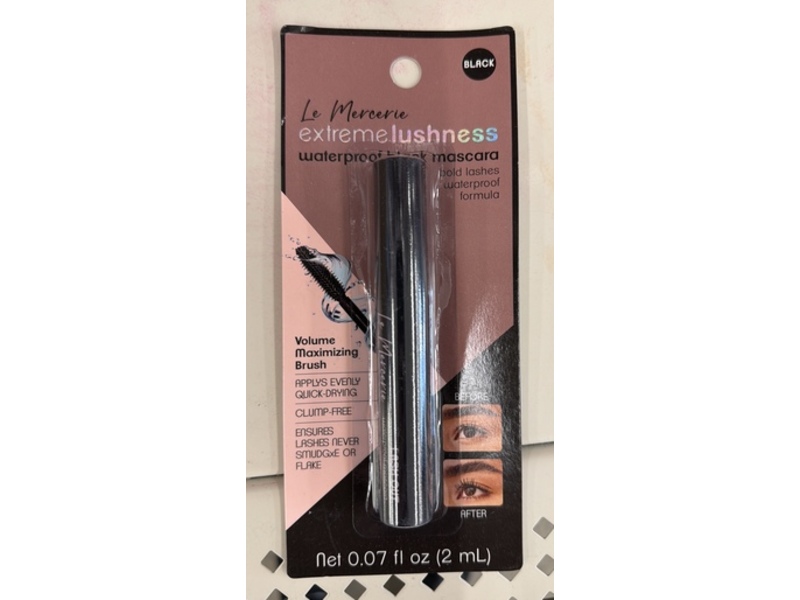 Le Mercerie Extreme Lushness Mascara, Black, 0.07 fl oz/2 mL