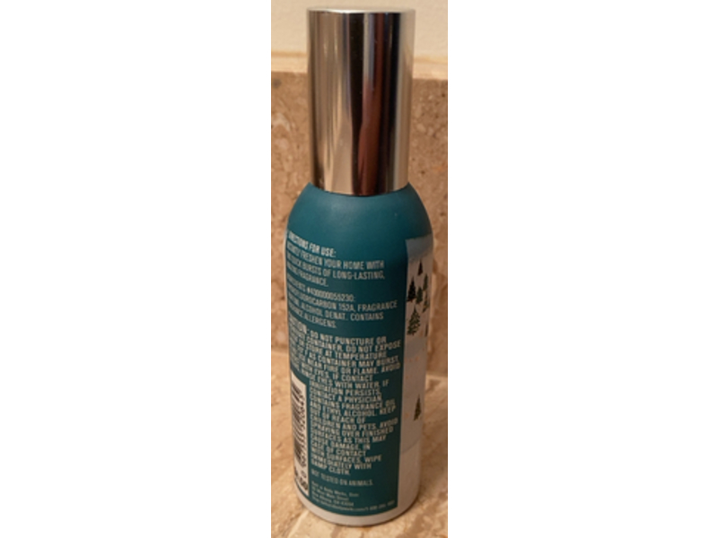 Bath & Body Works Concentrated Room Spray, Bright Christmas Morning, 1.5 oz/42.5 g