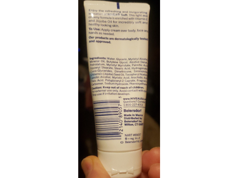 Nivea Soft Moisturizing Soft Cream, Jojoba Oil & Soft Skin, 2.6 oz/74 g, Pack Of 3