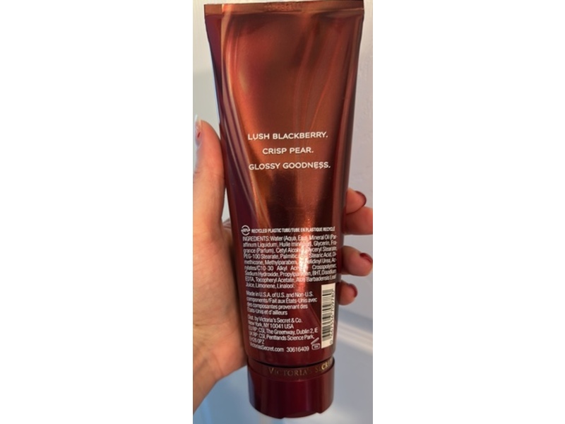 Victoria's Secret Fragrance Body Lotion, Merlot Pear, 8 fl oz/236 mL