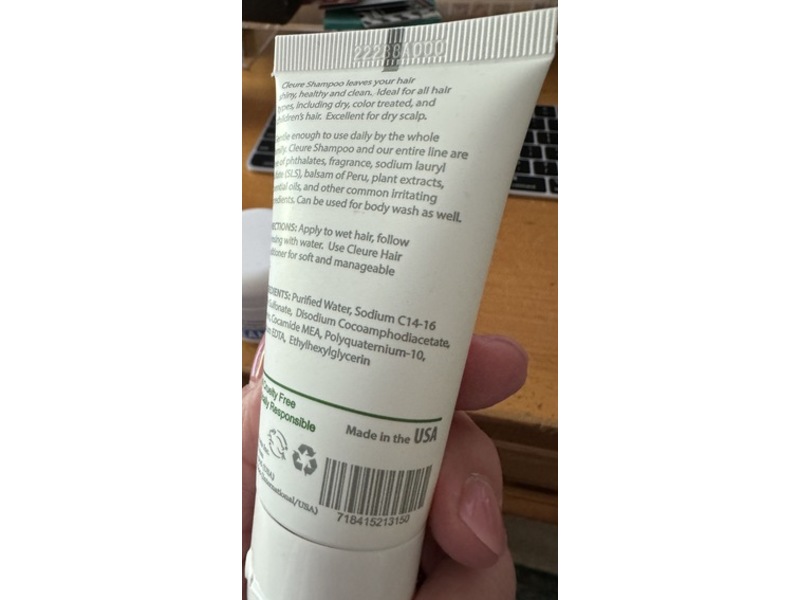 Cleure Shampoo, 2 fl oz/237 mL