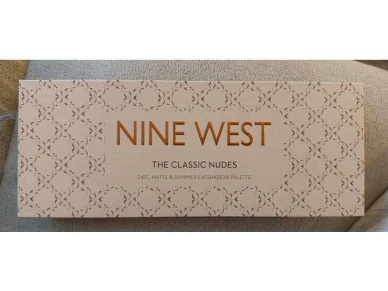 Nine West The Classic Nudes Matte & Shimmer Eyeshadow Palette