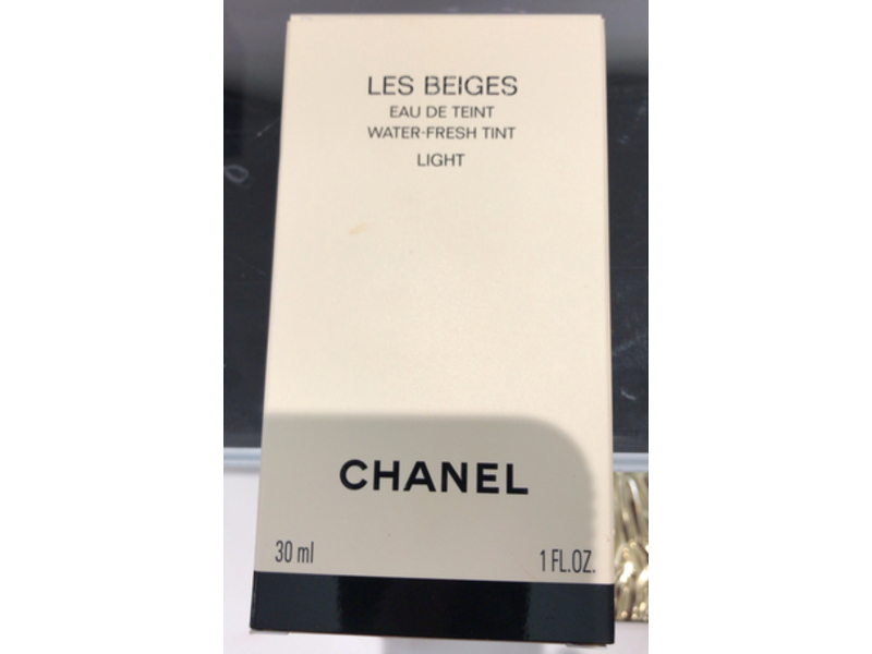 Chanel Les Beiges Eau De Teint Water Fresh Tint, Light, 1 fl oz/30 mL