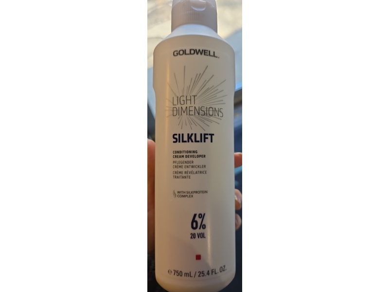 Goldwell Light Dimensions Solklift Conditioning Cream Developer, 6% 20 Vol, 25.4 fl oz/750 mL