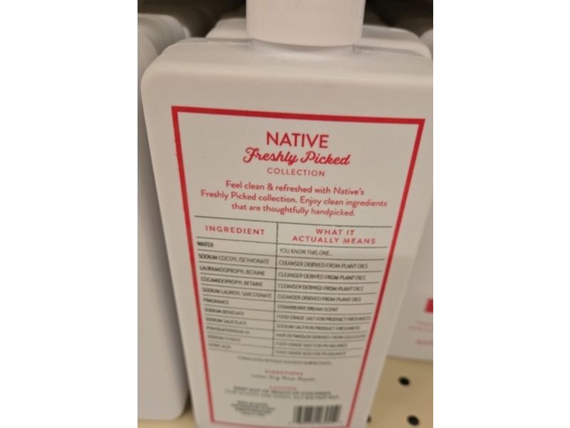 Native Moisturizing Shampoo, Strawberry Dream, 16.5 fl oz/487 mL