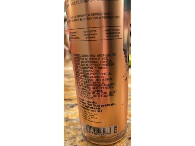 Bath & Body Works Fine Fragrance Mist, Open Sky, 8 fl oz/236 mL.
