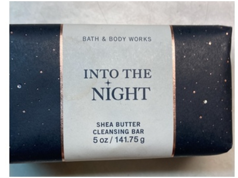 Bath & Body Works Shea Butter Cleansing Bar, Into The Night, 5 oz/141.75 g