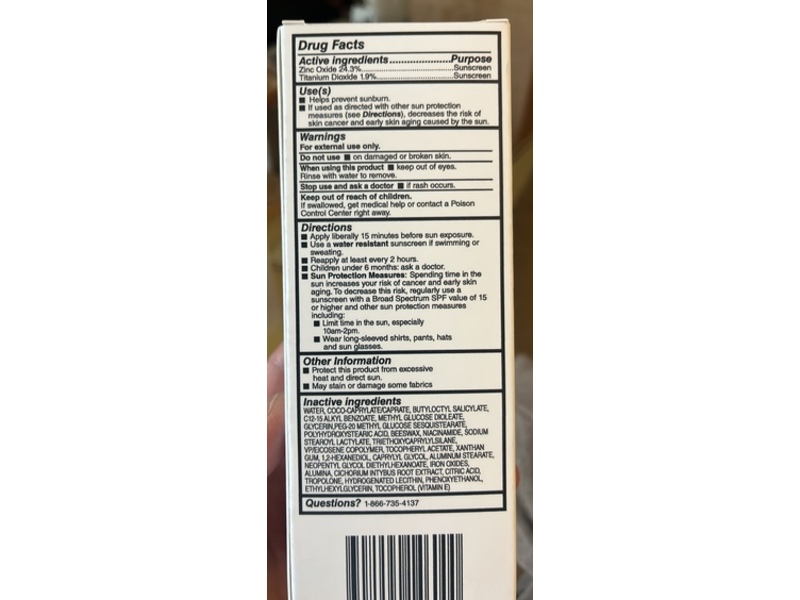 Cetaphil Tinted Daily Facial Moisturizer, Vitamin E + Niacinamide, SPF 50, 1.7 fl oz/50 mL