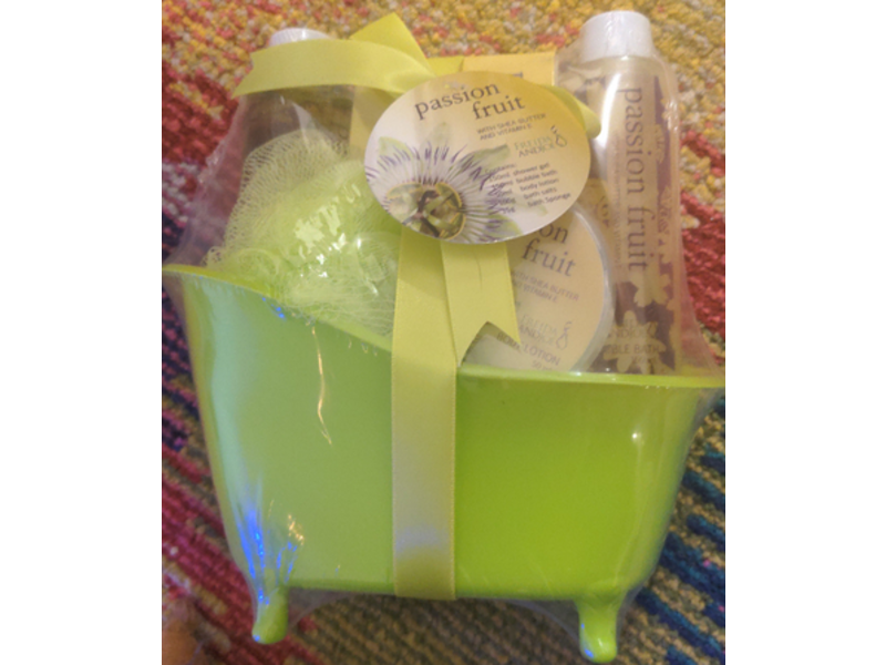 Freida & Joe Tub Bath Spa Set, Passion Fruit