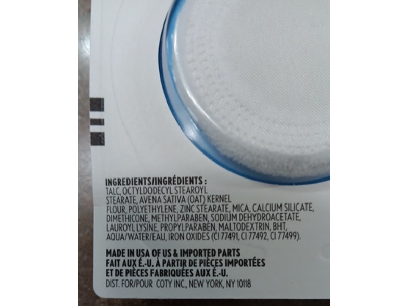 CoverGirl Clean Matt Pressed Powder, 535 Medium Light, 0.35 oz