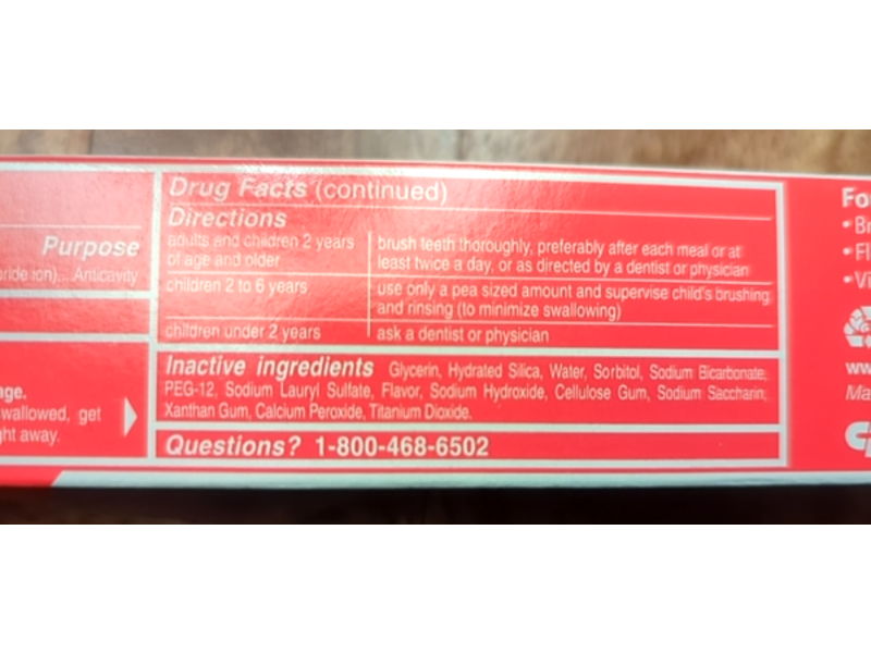 Colgate Anticavity Whitening Fluoride Toothpaste, Brisk Mint, 4.0 oz/113 g