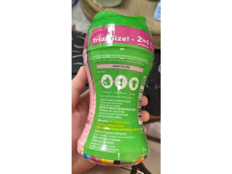 Gain 2 In 1 Tango In-Wash Scent Booster, Strawberry + Shea Scent, 4.3 oz/121 g