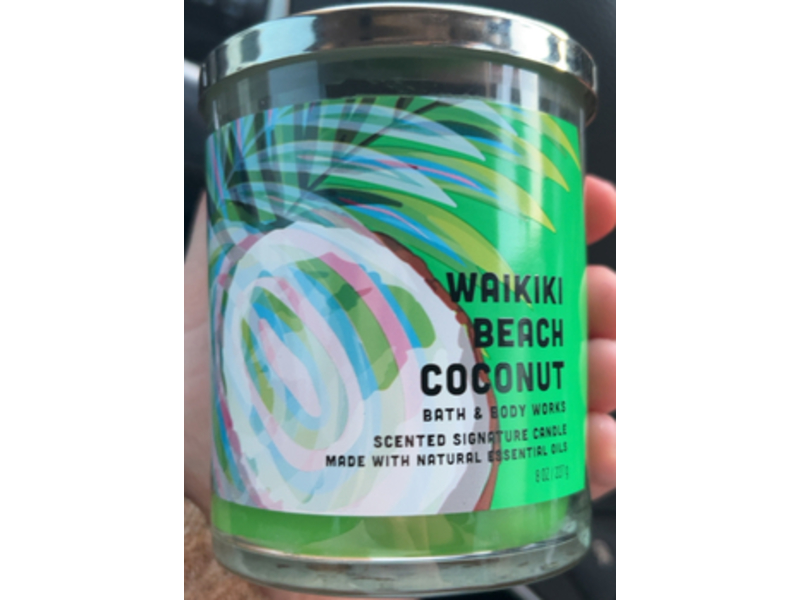 Bath & Body Works Signature Candle, Waikiki Beach Coconut, 8 oz/227 g