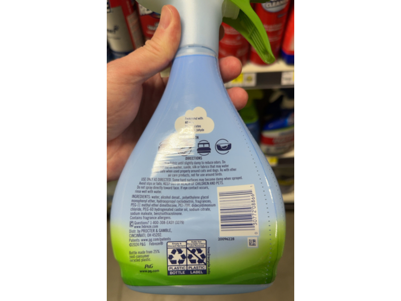 Febreze Fabric Pet Odor Fighter, Fresh Scent, 14.8 fl oz/438 mL