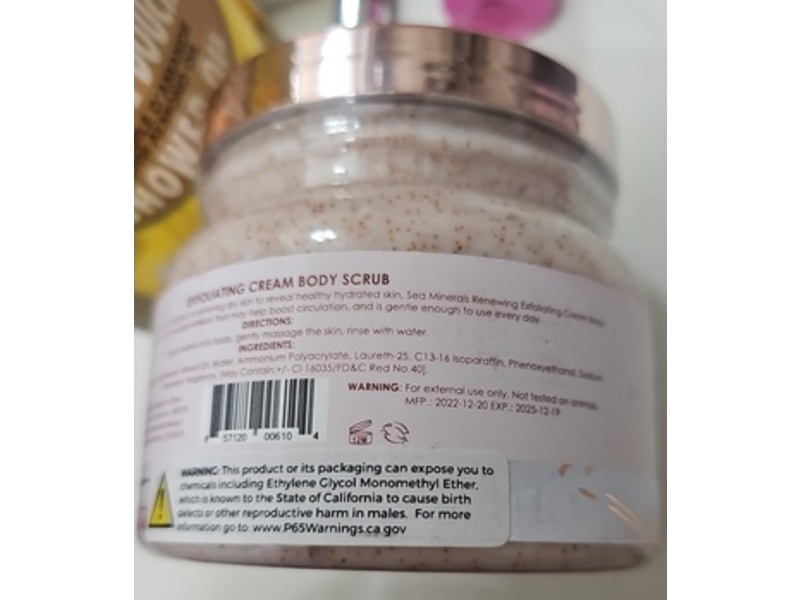 Manna Kadar Exfoliating Cream Body Scrub, 13.5 oz/400 g