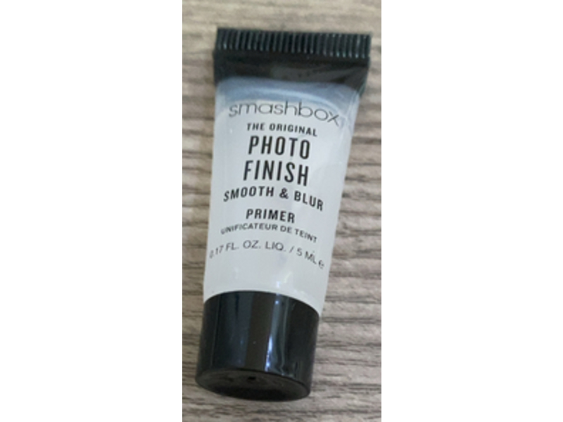 Smashbox The Original Photo Finish Smooth & Blur Primer, 0.17 fl oz/5 mL