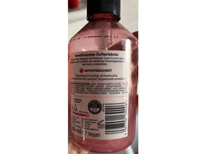 Balea Liquid Soap, Peony & Sandalwood, 300 mL