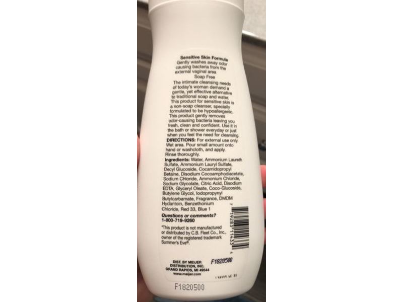 Meijer Feminine Wash, Sensitive Skin, 15 fl oz/444 mL