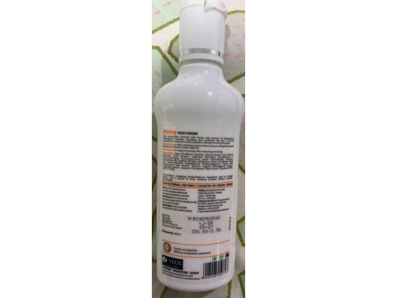 VLCC Skin Defense Honey Moisturiser, 100 mL