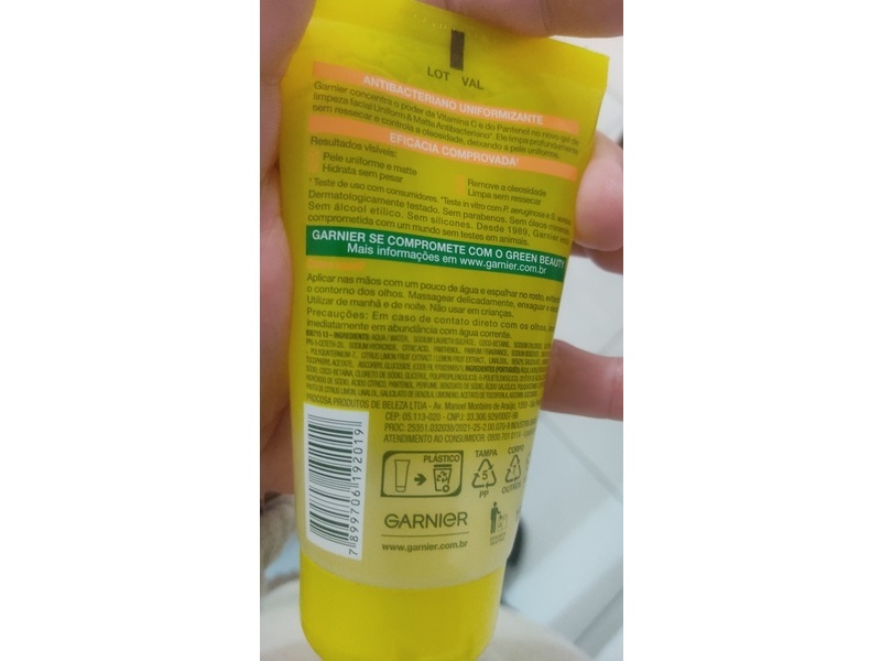 Garnier Skin Active Antibacterial Facial Cleansing Gel, 150 g