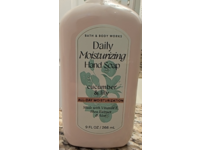 Bath & Body Works Daily Moisturizing Hand Soap, Cucumber & Lily, 9 fl oz/266 mL - thumbnail 2