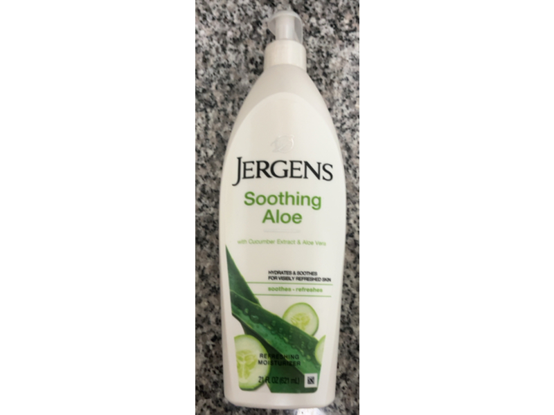 Jergens Soothing Aloe Refreshing Moisturizer with Cucumber Extract & Aloe Vera, 21 fl oz/621 mL