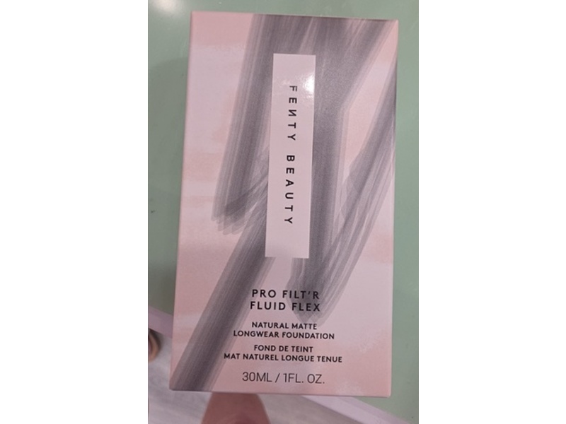 Fenty Beauty Pro Filt'r Fluid Flex Natural Matte Foundation, 226 W, 1 fl oz/30 mL