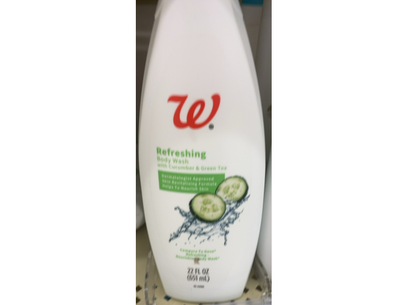 Walgreens Refreshing Body Wash, Cucumber & Green Tea, 22 fl oz/651 mL