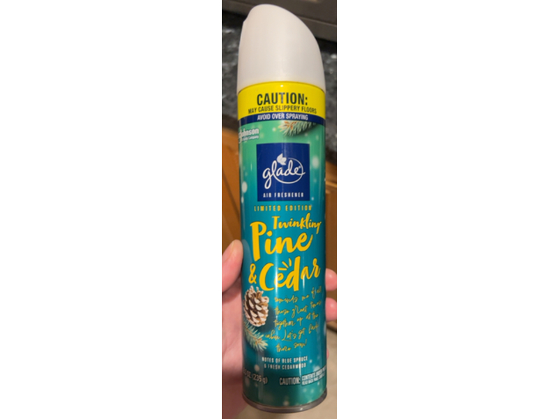 Glade Air Freshener Room Spray, Twinkling Pine & Cedar, 8.3 oz/235 g, 2 Count