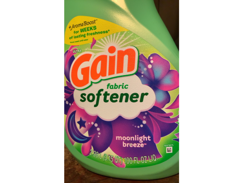 Gain Ultra Fabric Softener, Moonlight Breeze, 136 Loads, 100 fl oz/2.98 L