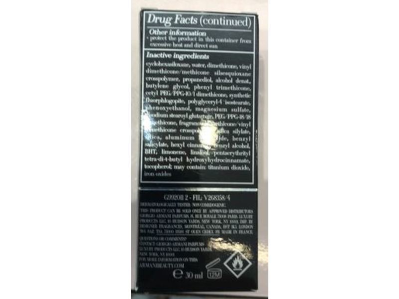 Giorgio Armani Powder Fabric+ Weightless Matte Foundation, 5 Light To Medium, SPF 25, 1 fl oz/30 mL