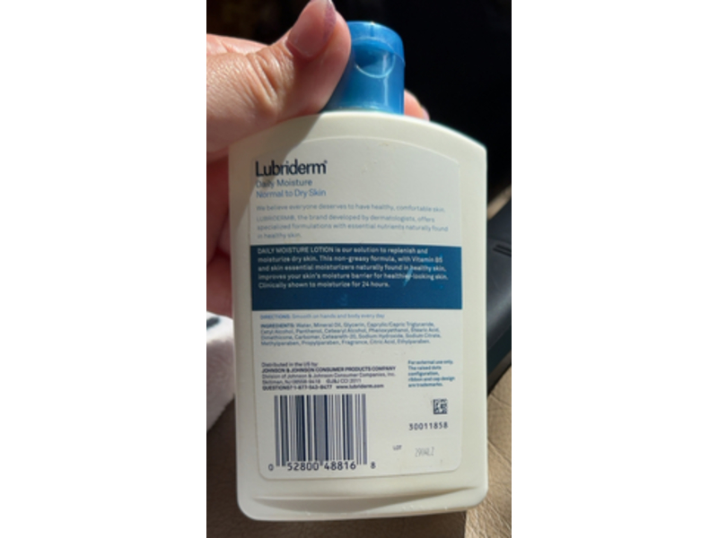 Lubriderm Daily Moisture Lotion, Normal to Dry Skin, 6 fl oz (177 mL)