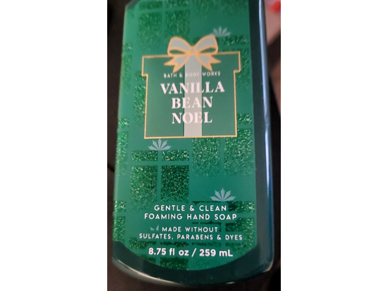 Bath & Body Works Gentle & Clean Foaming Hand Soap, Vanilla Bean Noel, 8.75 fl oz/259 mL, Pack Of 2