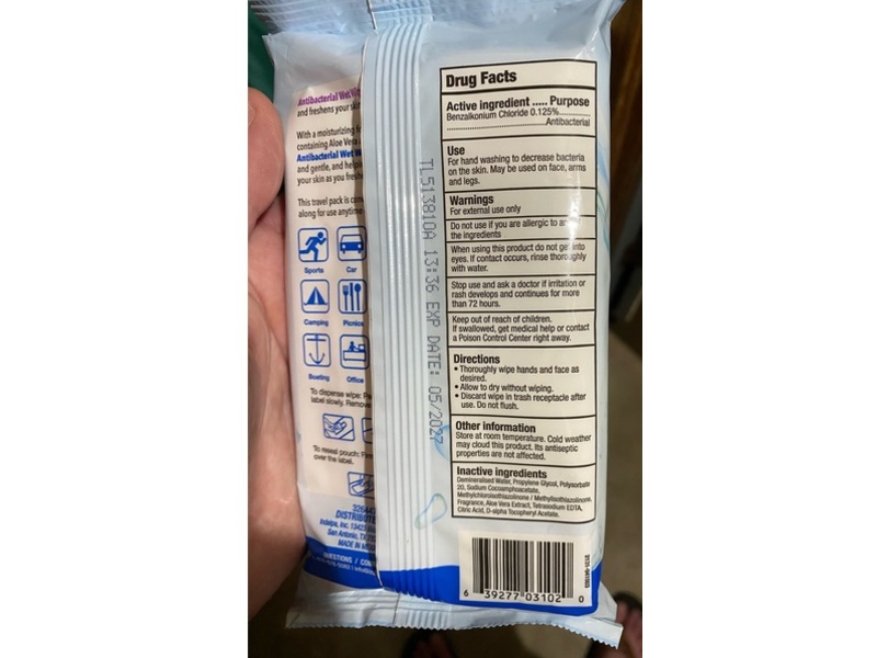 Aquarelle Antibacterial Travel Wipes, 40 Count