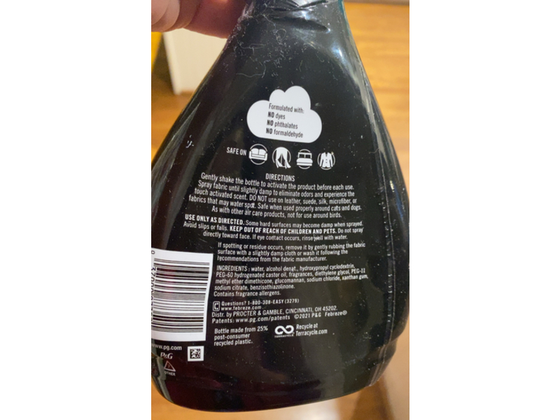 Febreze Unstopables Touch Fabric Spray, Fresh, 27.0 fl oz/800 mL