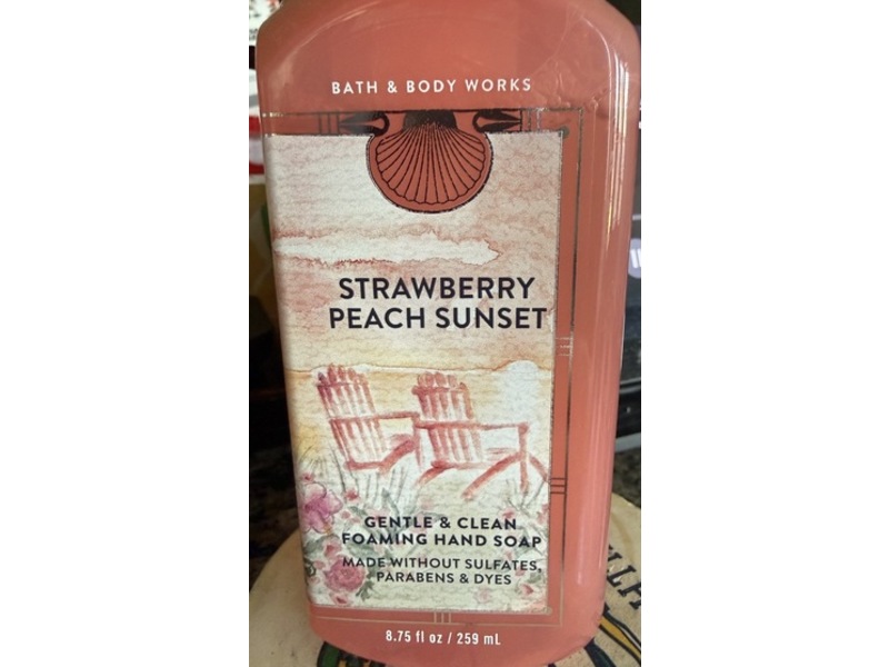 Bath & Body Works Gentle & Clean Foaming Hand Soap, Strawberry Peach Sunset, 8.75 fl oz/259 mL