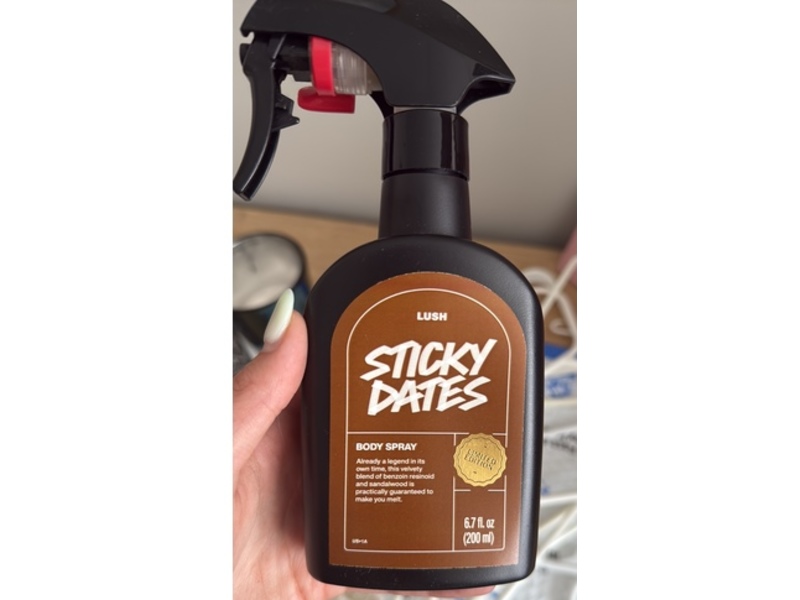 Lush Sticky Dates Body Spray, 6.7 fl oz/200 mL Ingredients and Reviews