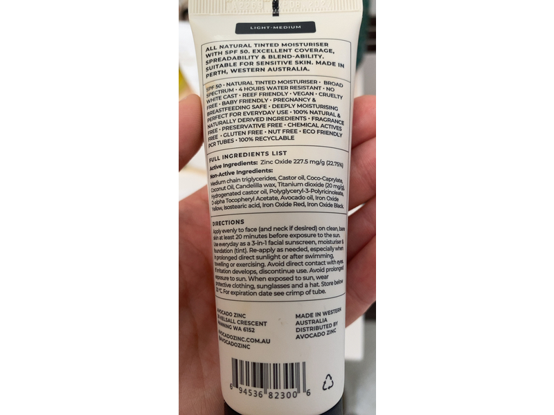 Avocado Zinc Natural Tinted Moisturiser, SPF 50, Light, 1.7 fl oz/50 mL