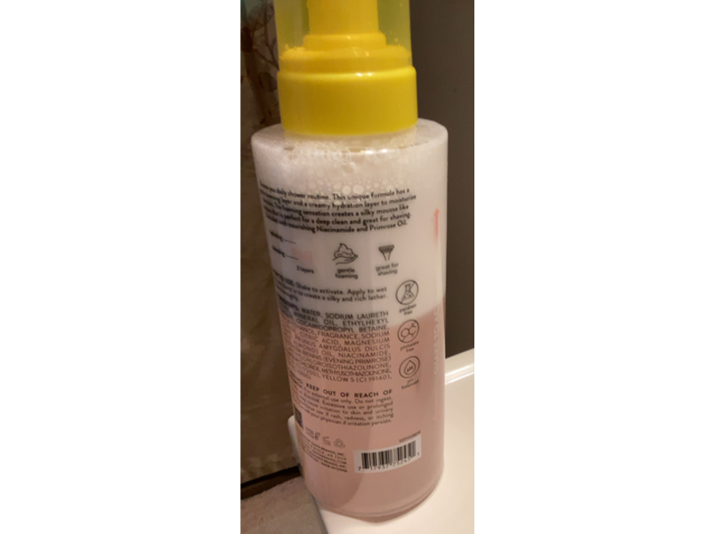 Onyx Professional Foaming & Hydrating Body Wash, Rose Petals, 16.2 fl oz/480 mL