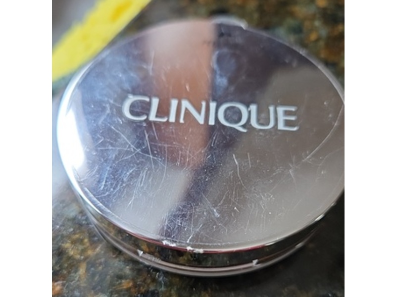Clinique Stay-Matte Sheer Pressed Powder, Invisible Matte, 0.27 oz/7.6 g