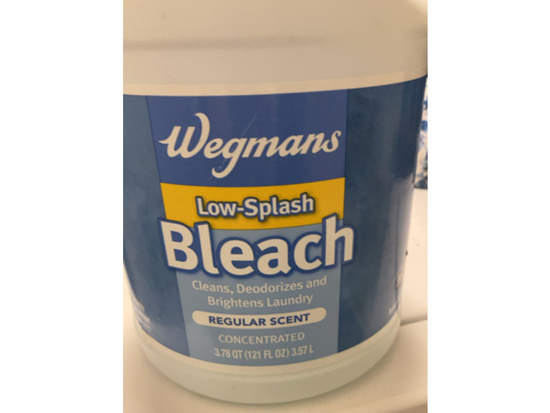 Wegmans Low-Splash Concentrated Bleach, Regular Scent, 121 fl oz/3.57 L