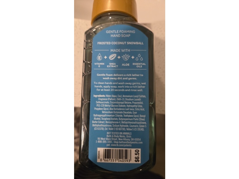 Bath & Body Works Gentle Foaming Hand Soap, Frosted Coconut Snowball, 8.75 fl oz/250 mL