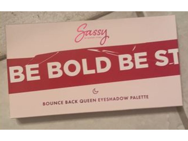 Sassy By Savannah Chrisley Bounce Back Queen Eye Shadow Palette + Black Eyeliner Pencil