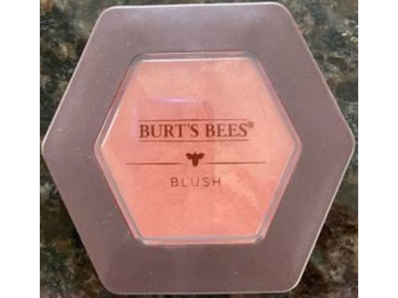 Burt's Bess Blush, 1209 Fresh Apricot, 0.19 oz/5.38 g