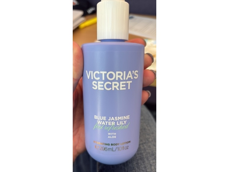 Victoria's Secret Feel Refreshed Hydrating Body Lotion, Blue Jasmine Water Lily, 10 fl oz/296 mL